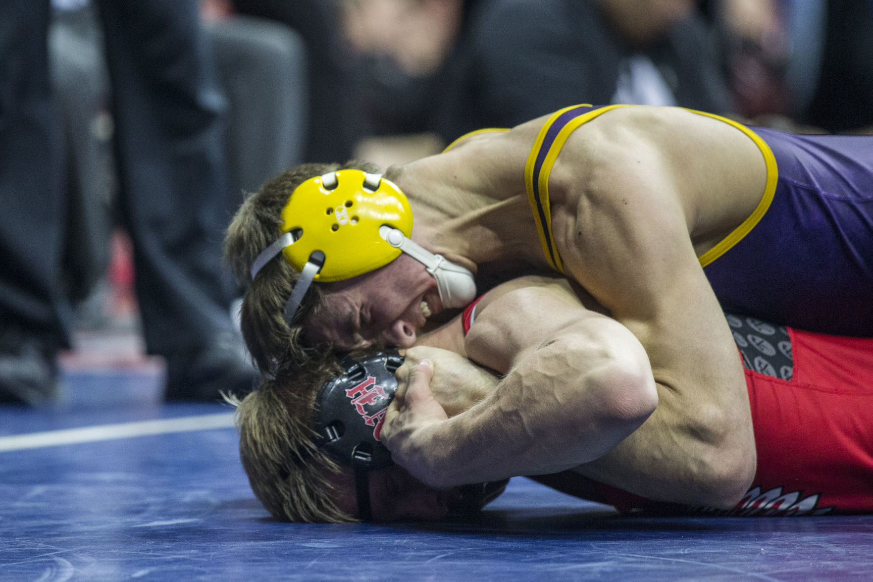 021418DMR-dual-wrestling-12